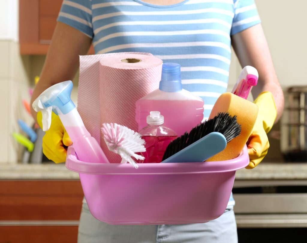 What's the best order for cleaning an entire house